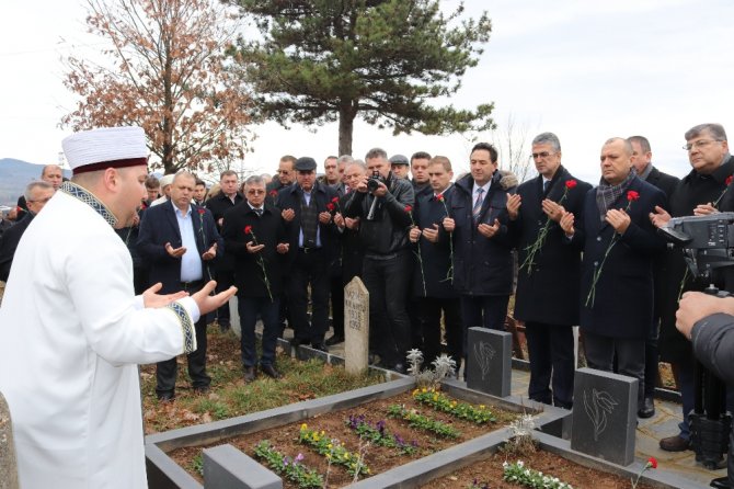 Bulgaristan’da Türkler Şehitlerini Andı