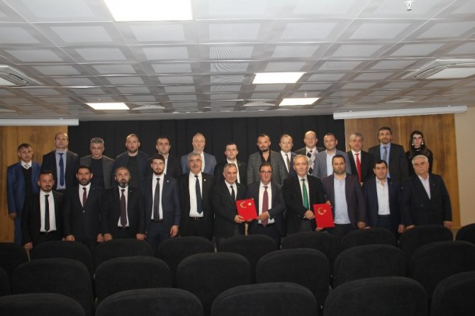Trabzon İle Giresun Ticaret Borsası Kardeş Borsa Protokolü Yaptılar