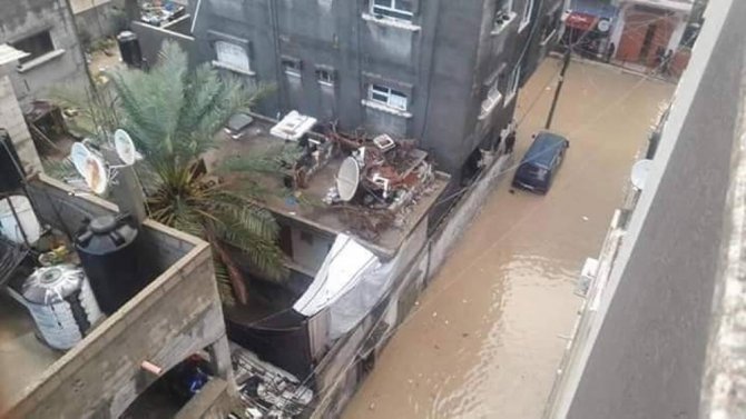 Gazze Şeridi’nde Cadde Ve Sokaklar Sular Altında