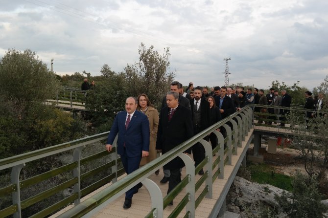 Bakan Varank, Cehennem Obruğu Seyir Terasını Ziyaret Etti, Öz Çekim Yaptı