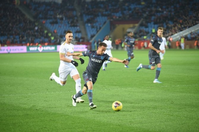 Süper Lig: Trabzonspor:2 - İstikbal Mobilya Kayserispor:1 (İlk Yarı)