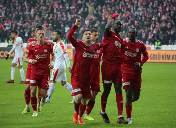 Sivasspor Ligin İlk Devresini Lider Tamamladı