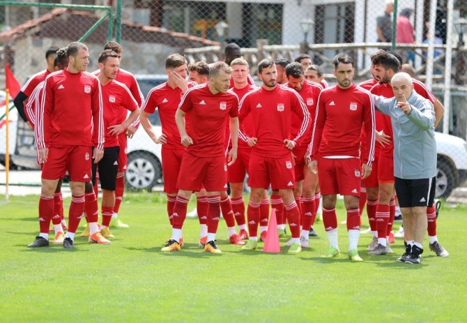 Sivasspor’un Kampı Yarın Başlıyor