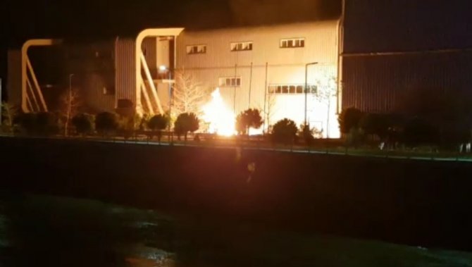 Trabzon’da Atletizm Stadı Yanındaki Lpg Tankı Yangını Korkuttu