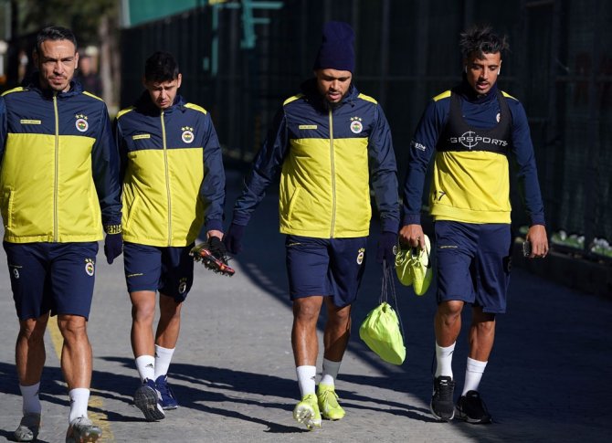 Fenerbahçe Pas Çalıştı