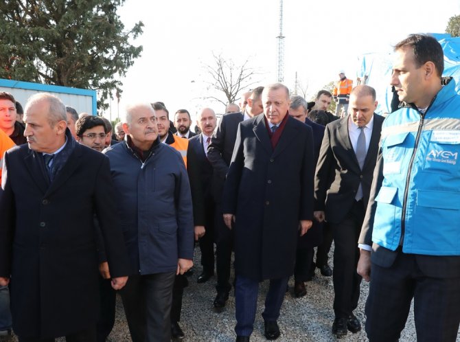 Cumhurbaşkanı Erdoğan Çamlıca Kulesi’nde İncelemelerde Bulundu