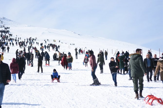 Güneydoğu’nun Tek Kayak Merkezi Karacadağ Doldu Taştı