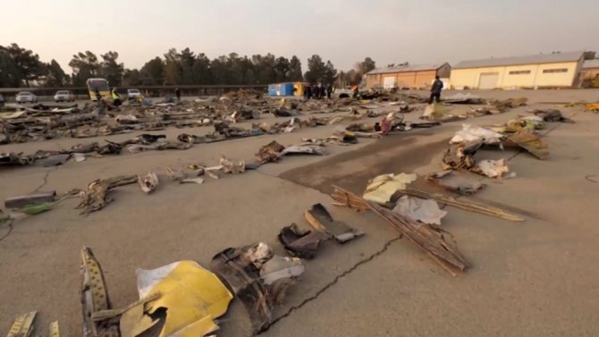 Ukrayna, Uçak Enkazına Ait Yeni Görüntüler Yayınladı