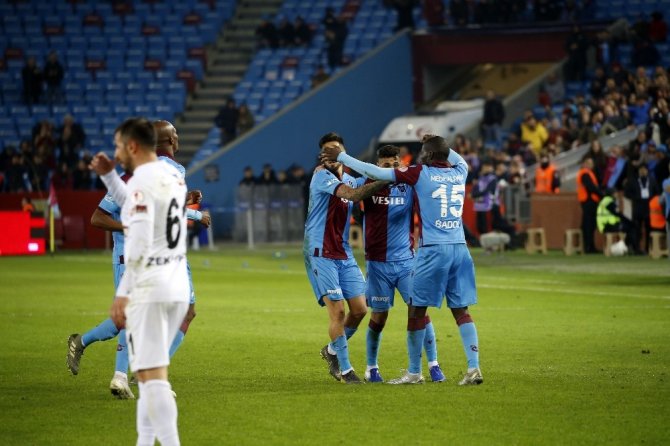 Ziraat Türkiye Kupası: Trabzonspor: 1 - Denizlispor: 0 (İlk Yarı)