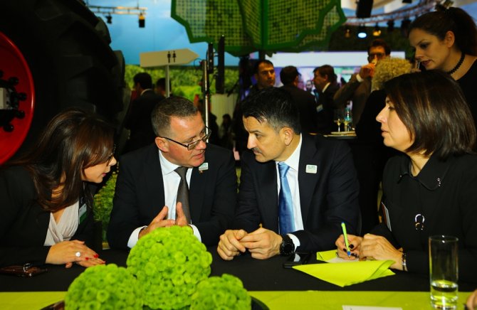 Bakan Pakdemirli, Alman Gıda Ve Tarım Bakanı İle Görüştü