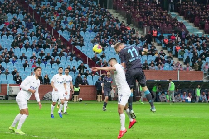 Süper Lig: Trabzonspor: 3 - Kasımpaşa: 0 (İlk Yarı)