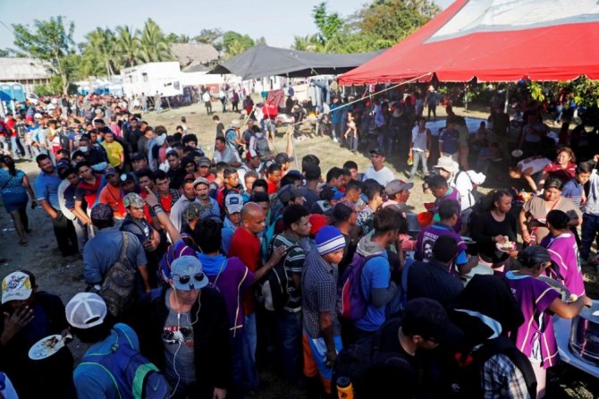 Abd’ye Gitmek İsteyen Göçmenler Meksika Sınırında Bekliyor