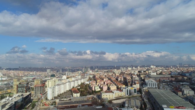 Kar Beklenen İstanbul’da Zaman Zaman Güneş Yüzünü Gösterdi