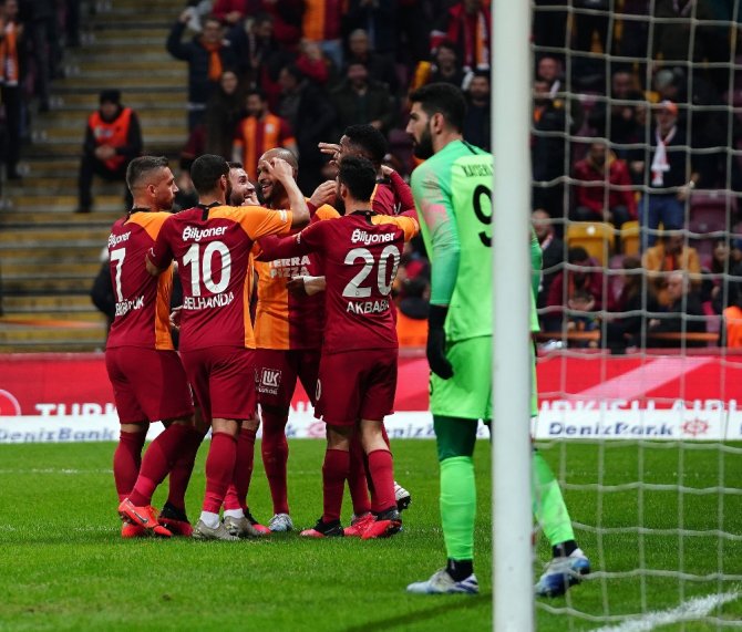 Süper Lig: Galatasaray: 4 - Kayserispor: 1 (Maç Sonucu)