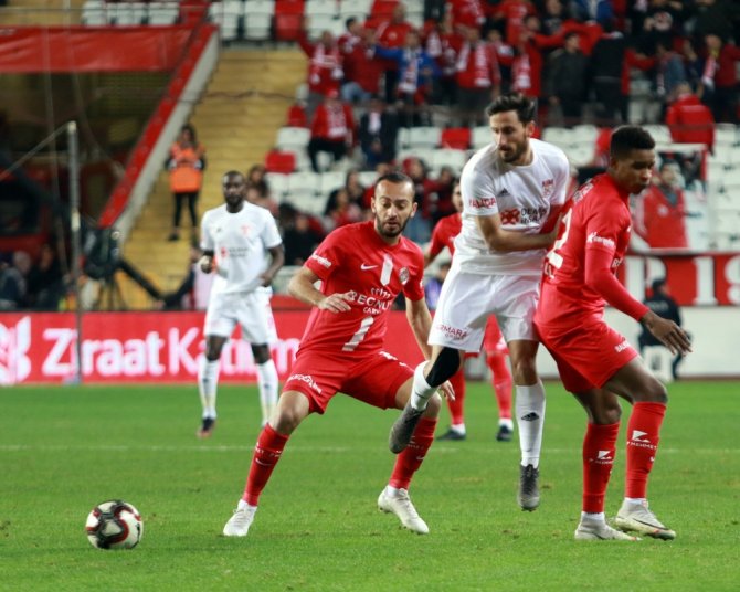 Ziraat Türkiye Kupası Çeyrek Final İlk Maçı Berabere Bitti