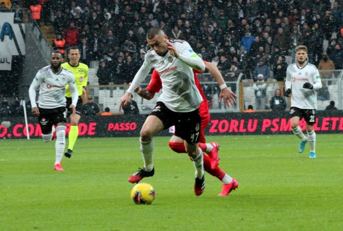 İlk Yarı Golsüz Bitti