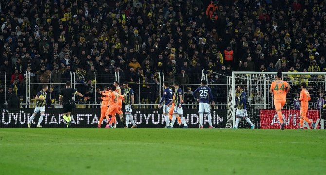 Kadıköy’de Kazanan Yok