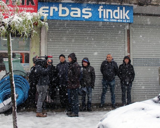 Emanet Fındık Mağdurları Nöbete Başladı