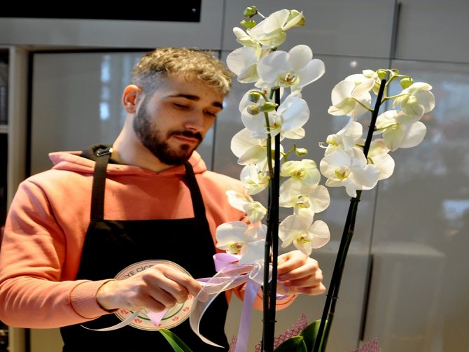 Sevgililer Günü’nde 3 Milyon Gül Satılması Bekleniyor