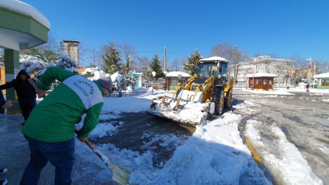 Giresun Belediyesi’nin Karla Mücadelesi Devam Ediyor