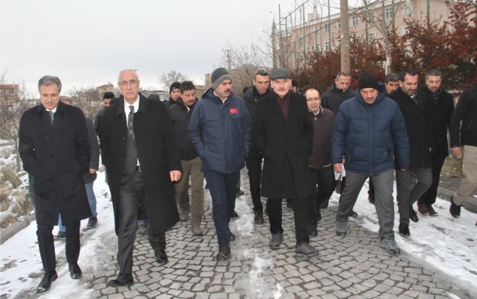 Bakan Soylu Ve Kurum, Tarihi Harput Mahallesi’nde İncelemede Bulundu