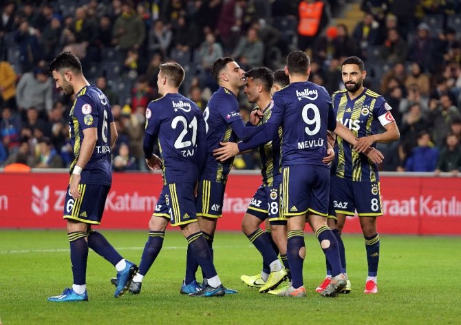 Kupada İlk Yarı Finalist Fenerbahçe Oldu