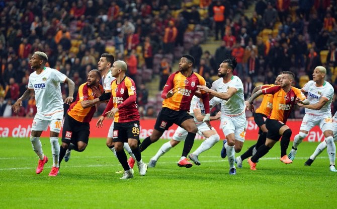 Ziraat Türkiye Kupası: Galatasaray: 3 - Aytemiz Alanyaspor: 1 (Maç Sonucu)