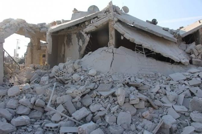 Esad Rejimi Atarib İlçesini Vurdu: 2 Ölü, 5 Yaralı