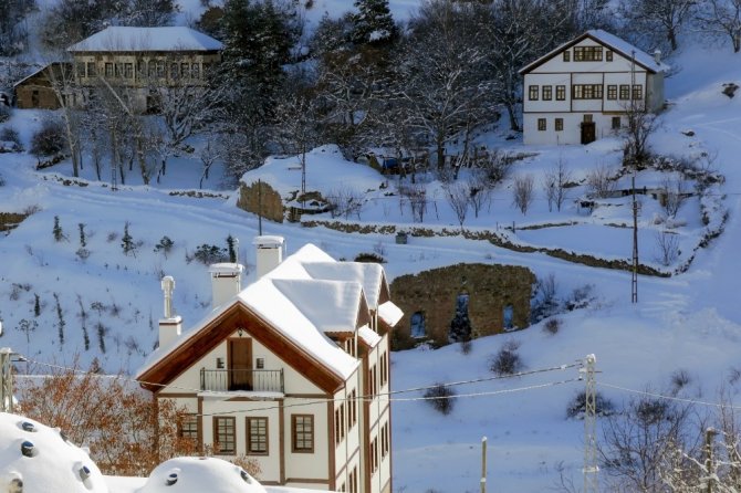 Tarihi Kent Beyaza Büründü