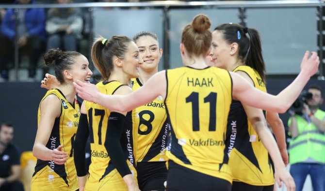 Vakıfbank Üst Üste 11. Kez Çeyrek Finalde