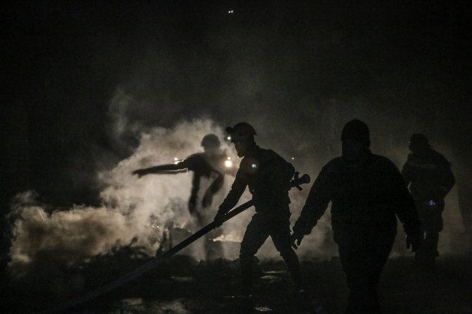 Esad Rejimi Ve Rus Savaş Uçakları İdlib’i Vurdu: 3 Ölü, 9 Yaralı