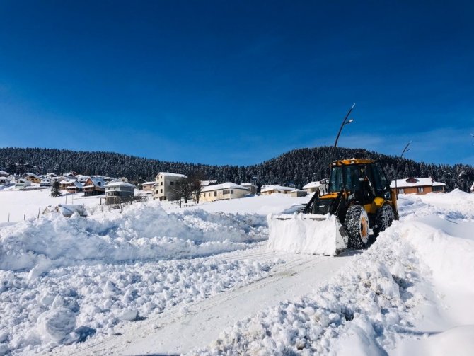 Yavuzkemal’de 8 Ay Süren Kar Mücadelesi