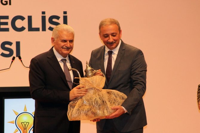 Binali Yıldırım: “Darbe Söylentilerini Çıkaranlar 15 Temmuz’u Düşünsün”