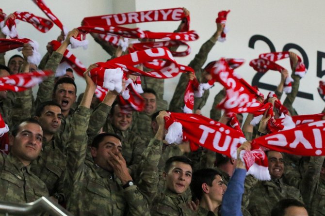 Türk Silahlı Kuvvetleri’nden Milli Takıma Destek