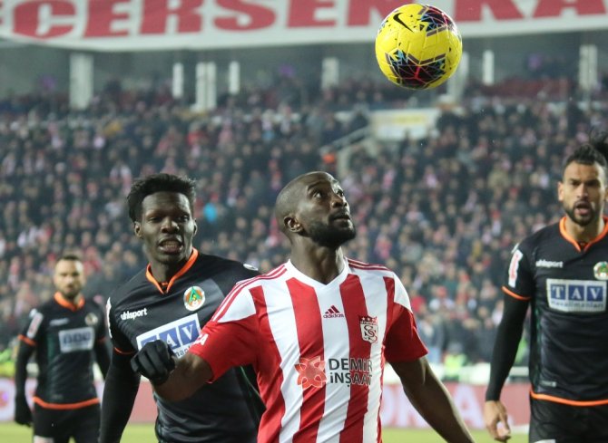 Sivasspor Tekrar Liderlik Koltuğuna Oturdu