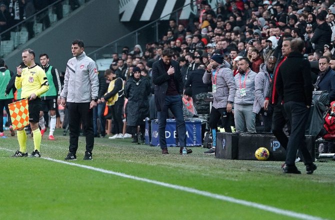 Beşiktaş Son Dakikada Yıkıldı