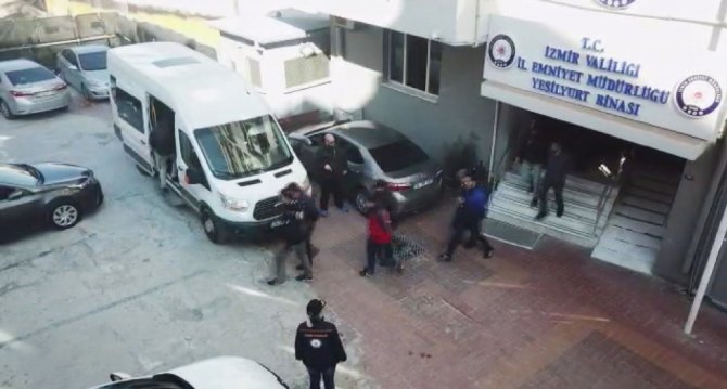 İzmir Merkezli Dev Operasyon: 60 Gözaltı