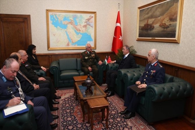 Bakan Akar, Ürdün Genelkurmay Başkanı Al-hnaity’i Kabul Etti