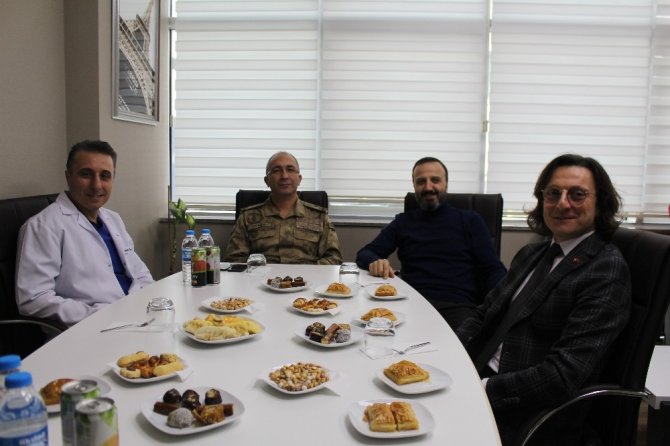Trabzon İl Jandarma Komutanı Tuğgeneral Demir’den Özel İmperial Hastanesi Yönetimine Ziyaret