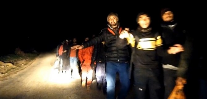 Edirne’de Mülteciler Yunanistan Sınırına Akın Ediyor