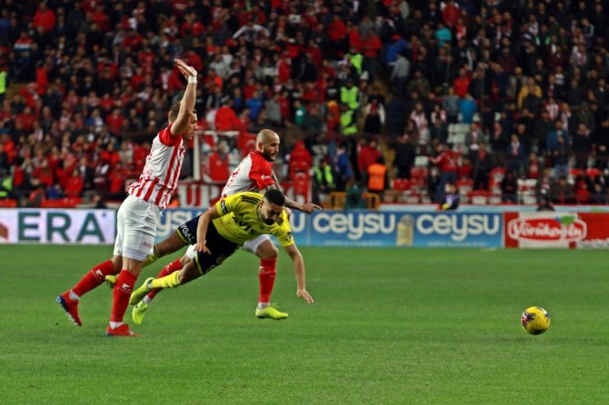 İlk Yarıda Tek Gol Var