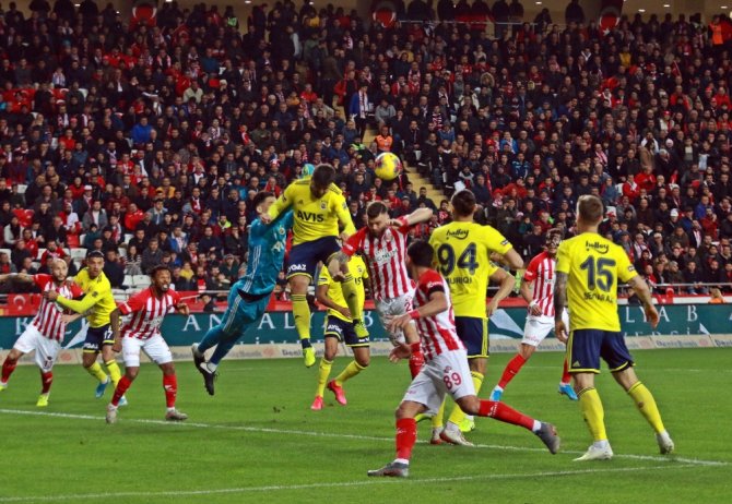 İlk Yarıda Tek Gol Var