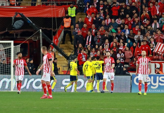 Antalyaspor İle Fenerbahçe Yenişemedi