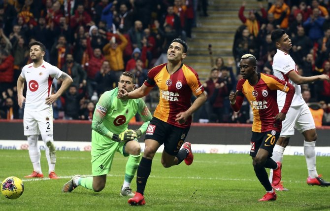 Süper Lig: Galatasaray: 3 - Gençlerbirliği: 0 (Maç Sonucu)