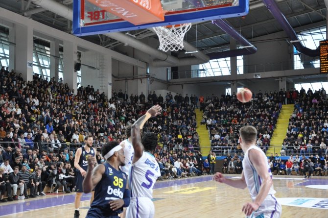 Ing Basketbol Süper Ligi: Afyon Belediyespor: 62 - Fenerbahçe Beko: 64
