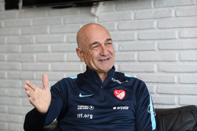 Mehmet Ekşi: “Hayatımı Yazsam Çift Sarı Kart Olur”