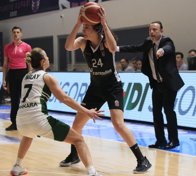 Kadınlar Türkiye Kupası’nda Beşiktaş Yarı Finale Yükseldi