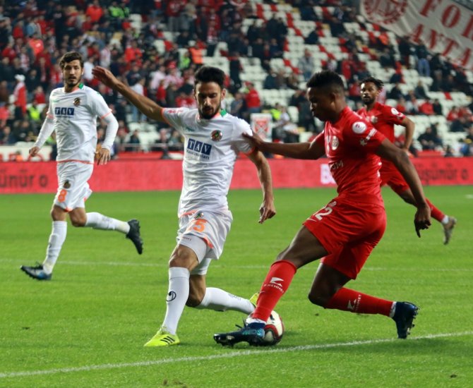 Aytemiz Alanyaspor Kupa Yolunda İlk Galibiyeti Aldı
