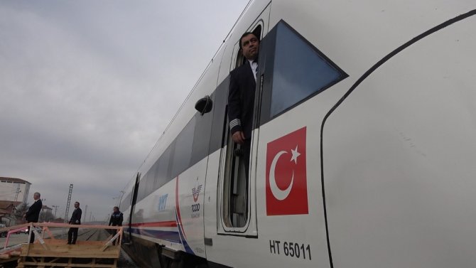 Ulaştırma Bakanı Turhan, Ankara-sivas Yht Hattında İlk Test Sürüşünü Yaptı