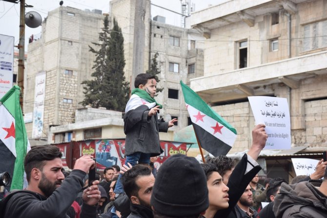 El Bab’da Yüzlerce Kişi, Rejim Ve Rusya’yı Protesto Etti